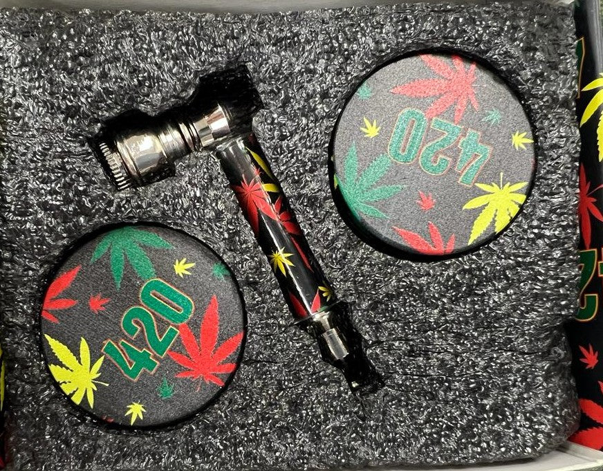 Pipe and Grinder Gift Set Assorted Designs