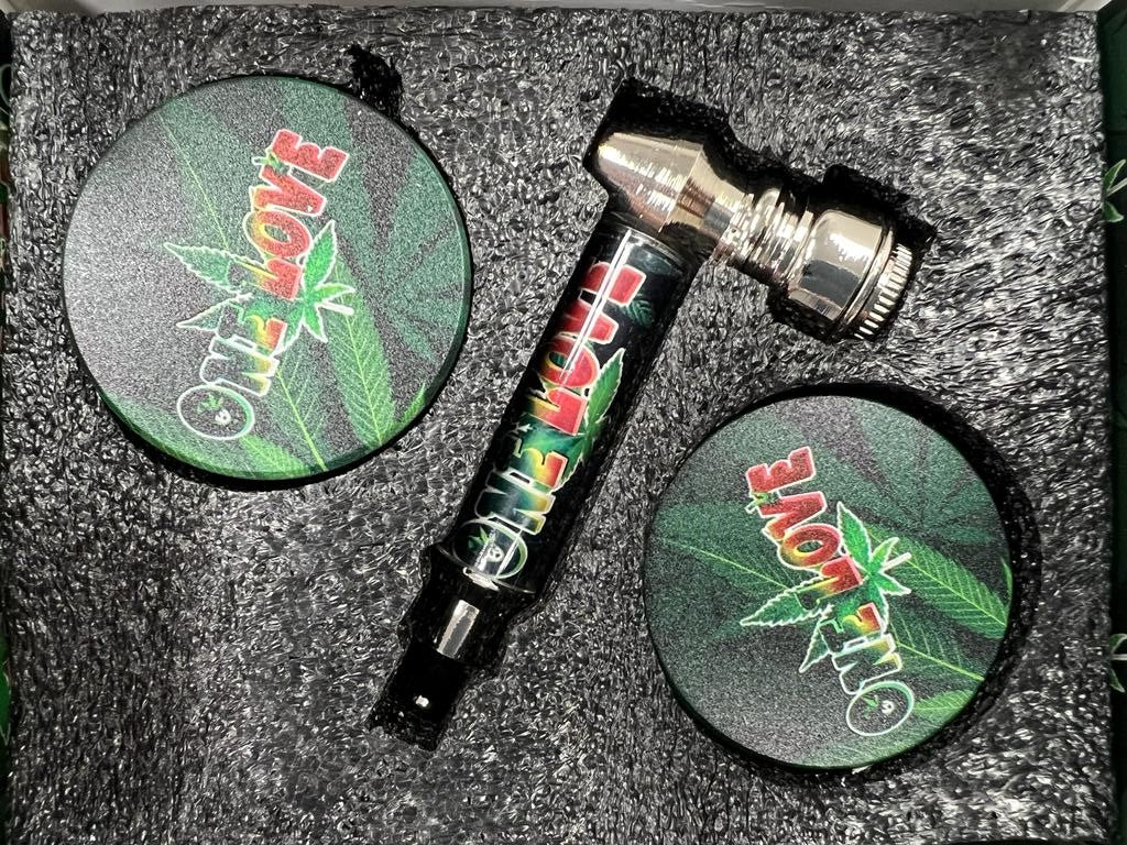 Pipe and Grinder Gift Set Assorted Designs